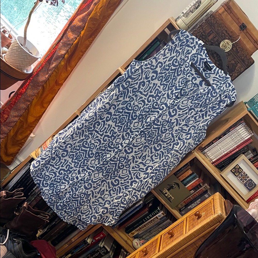 Blue and White Patterned Women's Sleeveless Shirt Dress